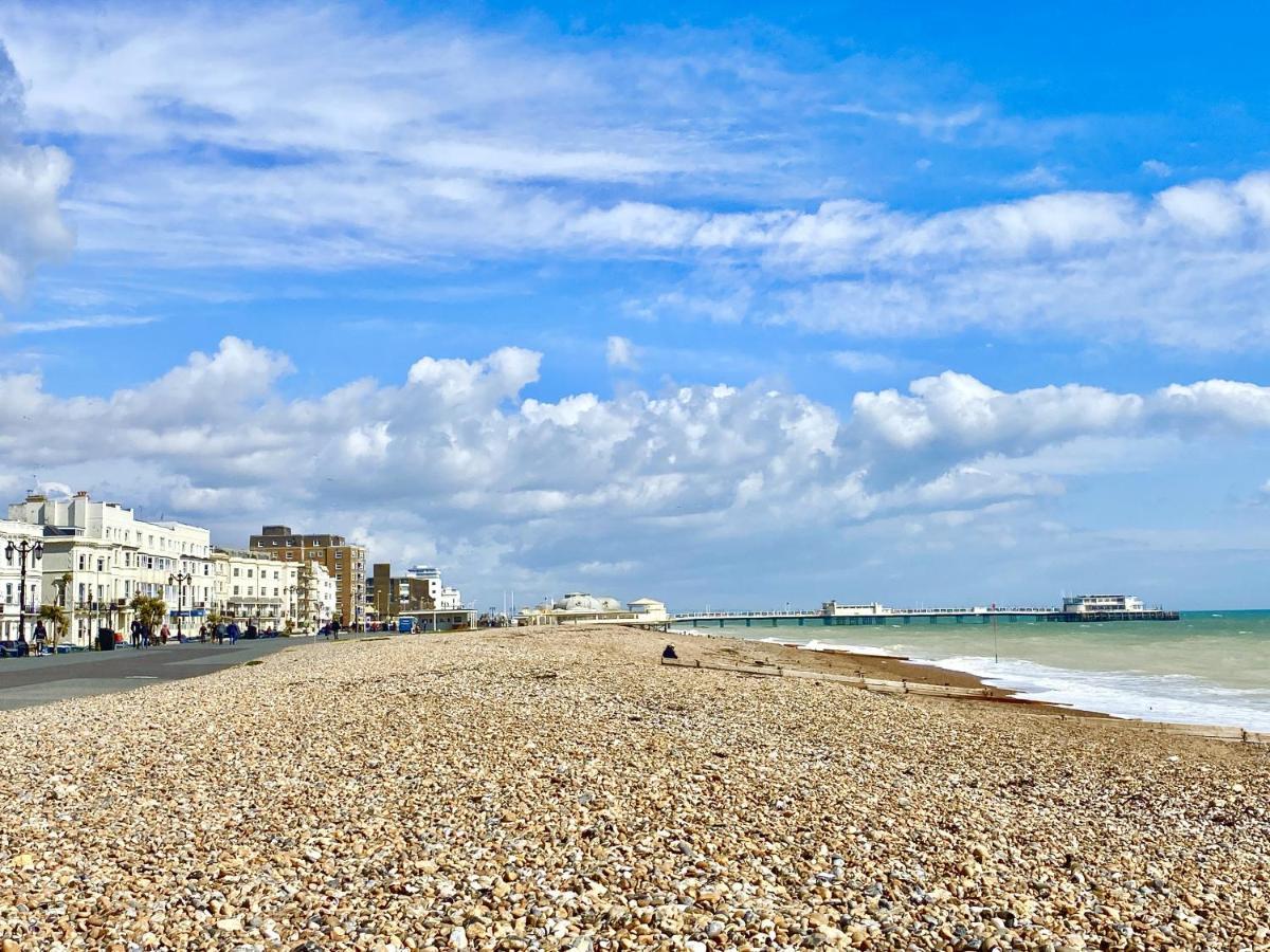 Stunning 2 Bed Apartment Sea Views And Parking Worthing Exteriör bild